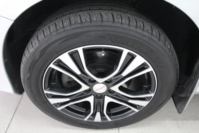 Volkswagen Passat B7 с пробегом 2013 года, цена 1 200 000 рублей, 228000 км, универсал, Автокод Объявления