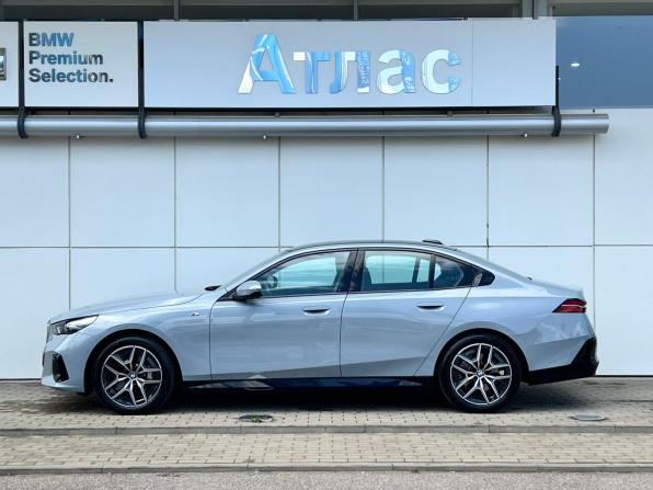 BMW 5 серии VIII (G60/G61/G68) с пробегом 2024 года, цена 7 390 000 рублей, 2200 км, седан, Автокод Объявления