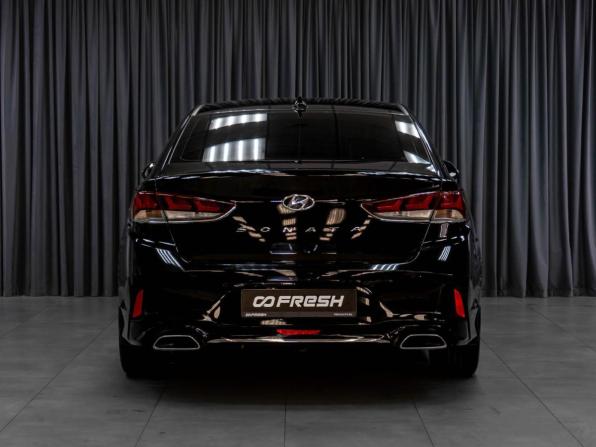 Hyundai Sonata VII (LF) Рестайлинг с пробегом 2018 года, цена 2 059 000 рублей, 92134 км, седан, Автокод Объявления