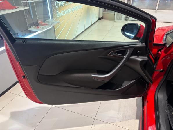 Opel Astra J Рестайлинг с пробегом 2013 года, цена 699 000 рублей, 181777 км, хэтчбек, Автокод Объявления
