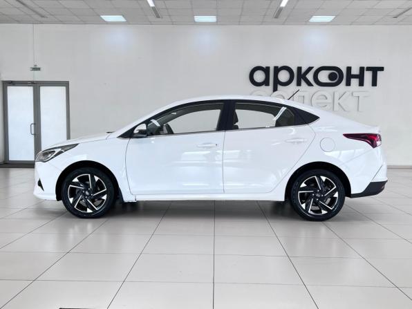 Hyundai Solaris II Рестайлинг с пробегом 2021 года, цена 1 650 000 рублей, 94222 км, седан, Автокод Объявления