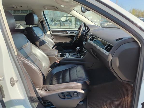 Volkswagen Touareg II Рестайлинг с пробегом 2016 года, цена 2 886 000 рублей, 126061 км, внедорожник, Автокод Объявления