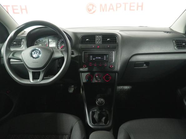 Volkswagen Polo V Рестайлинг с пробегом 2018 года, цена 1 047 000 рублей, 68427 км, седан, Автокод Объявления