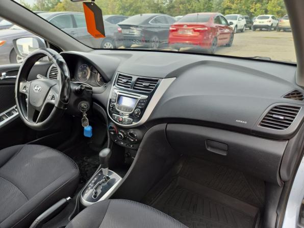 Hyundai Solaris I с пробегом 2011 года, цена 797 000 рублей, 178895 км, седан, Автокод Объявления