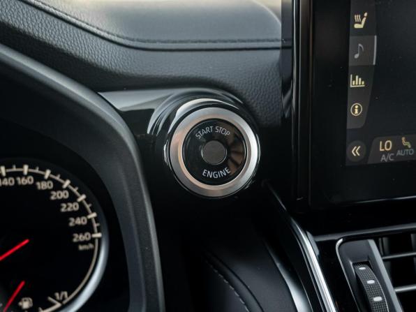 Toyota Land Cruiser 300 Series с пробегом 2022 года, цена 9 750 000 рублей, 76696 км, внедорожник, Автокод Объявления