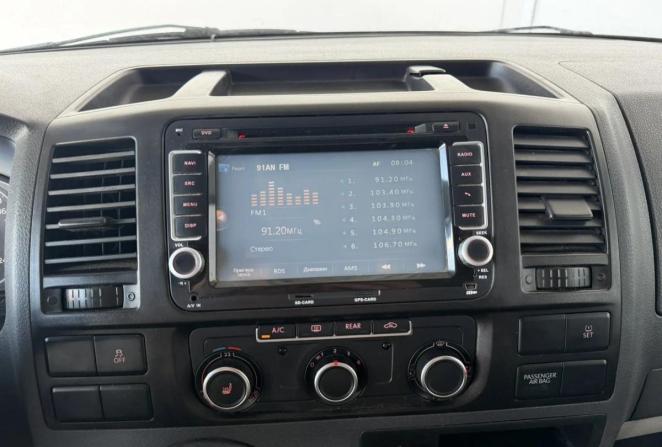 Volkswagen Caravelle T5 Рестайлинг с пробегом 2013 года, цена 1 550 000 рублей, 352420 км, минивэн, Автокод Объявления