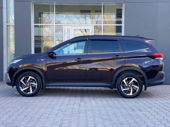 Toyota Rush II с пробегом 2022 года, цена 2 199 000 рублей, 52000 км, внедорожник, Автокод Объявления