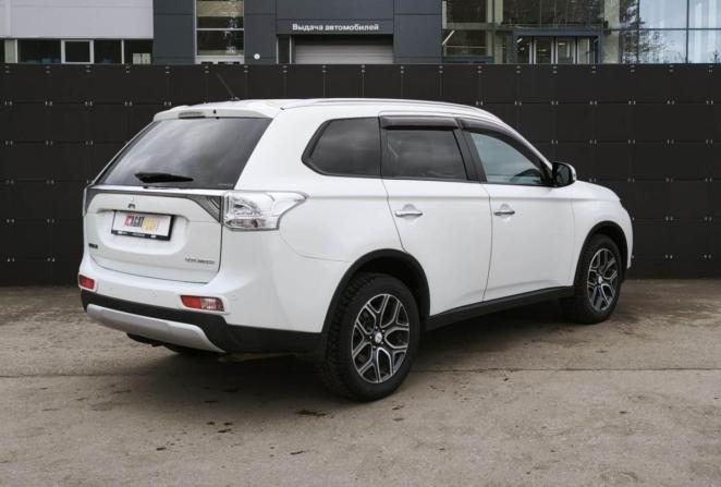 Mitsubishi Outlander III с пробегом 2014 года, цена 1 565 000 рублей, 187028 км, внедорожник, Автокод Объявления