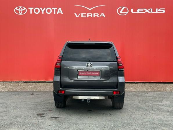 Toyota Land Cruiser Prado 150 Series Рестайлинг 2 с пробегом 2019 года, цена 3 900 000 рублей, 202000 км, внедорожник, Автокод Объявления