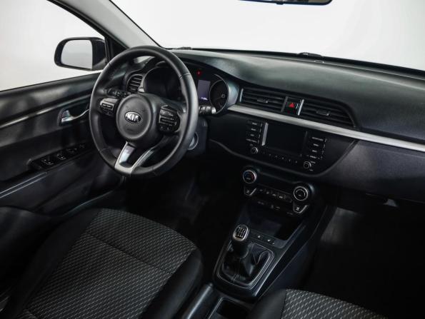 Kia Rio IV с пробегом 2018 года, цена 989 777 рублей, 172000 км, седан, Автокод Объявления