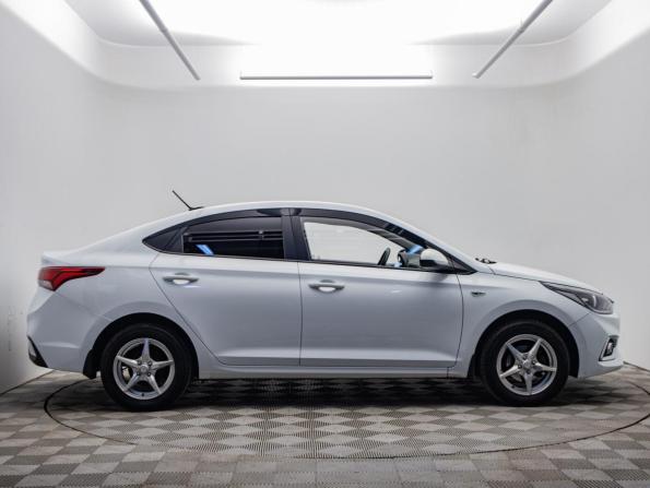Hyundai Solaris II с пробегом 2017 года, цена 1 200 000 рублей, 149523 км, седан, Автокод Объявления
