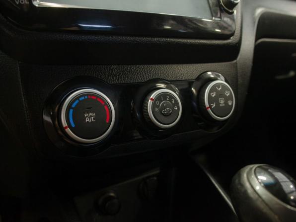 Kia Rio III Рестайлинг с пробегом 2015 года, цена 1 090 000 рублей, 157606 км, хэтчбек, Автокод Объявления