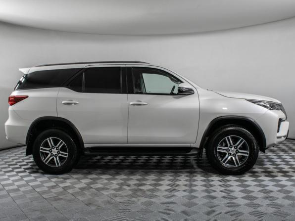 Toyota Fortuner II Рестайлинг с пробегом 2021 года, цена 3 800 000 рублей, 116369 км, внедорожник, Автокод Объявления