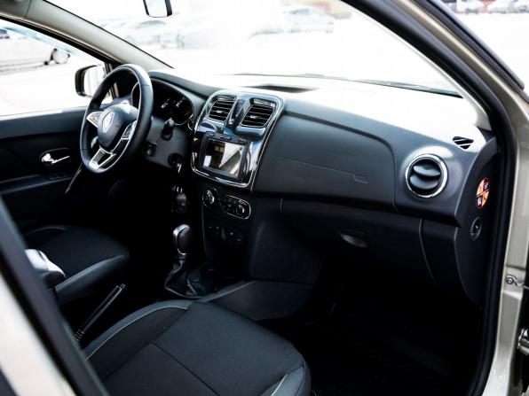 Renault Logan II Рестайлинг с пробегом 2021 года, цена 1 300 000 рублей, 80325 км, седан, Автокод Объявления
