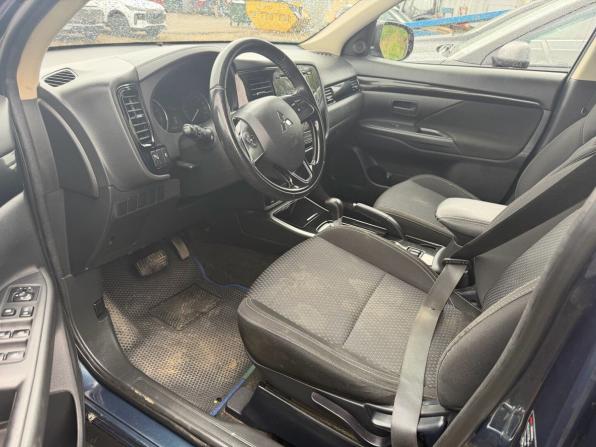 Mitsubishi Outlander III Рестайлинг 3 с пробегом 2018 года, цена 1 697 000 рублей, 195000 км, внедорожник, Автокод Объявления