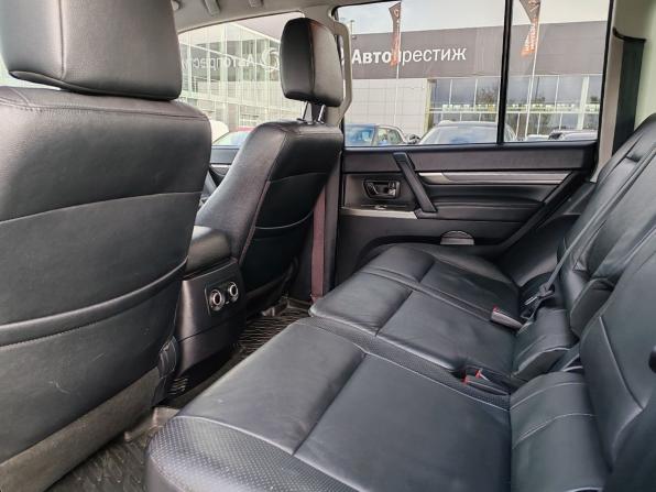 Mitsubishi Pajero IV Рестайлинг 1 с пробегом 2011 года, цена 2 049 000 рублей, 130000 км, внедорожник, Автокод Объявления