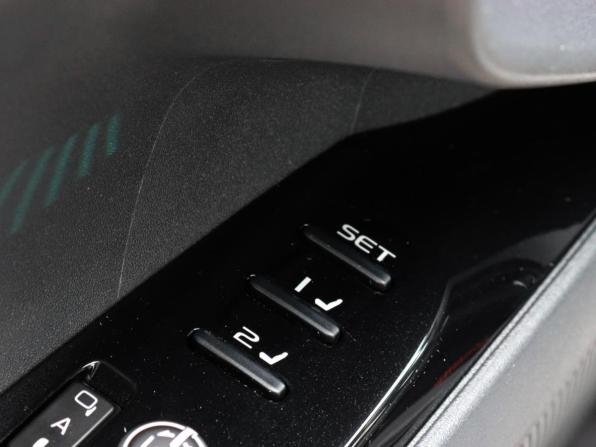 Toyota Camry IX (XV80) China Market с пробегом 2026 года, цена 4 444 000 рублей, 4700 км, седан, Автокод Объявления