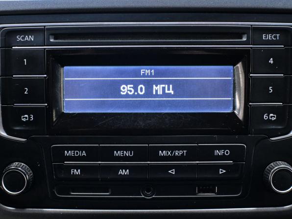 Volkswagen Polo V Рестайлинг с пробегом 2015 года, цена 1 020 000 рублей, 116687 км, седан, Автокод Объявления
