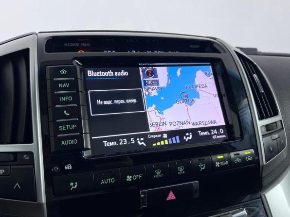 Toyota Land Cruiser 200 Series Рестайлинг 1 с пробегом 2013 года, цена 2 999 000 рублей, 350700 км, внедорожник, Автокод Объявления