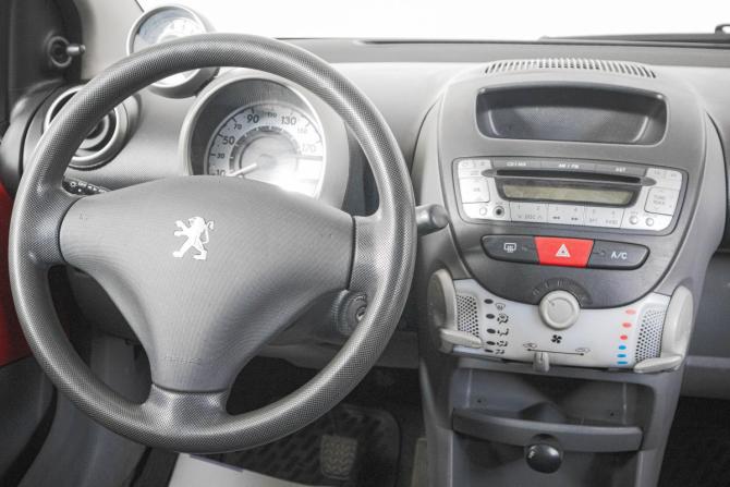 Peugeot 107 I Рестайлинг с пробегом 2010 года, цена 509 000 рублей, 95000 км, хэтчбек, Автокод Объявления