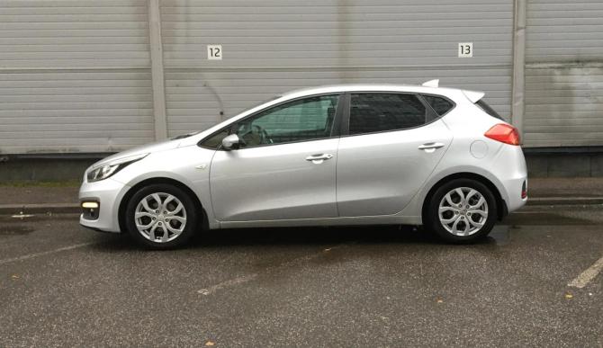 Kia Ceed II Рестайлинг с пробегом 2017 года, цена 1 029 000 рублей, 139459 км, хэтчбек, Автокод Объявления