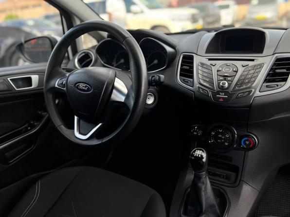 Ford Fiesta Mk6 Рестайлинг с пробегом 2016 года, цена 770 000 рублей, 164084 км, седан, Автокод Объявления