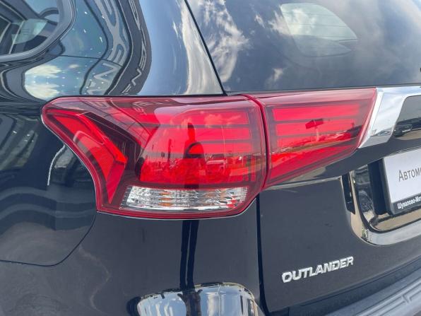 Mitsubishi Outlander III Рестайлинг 3 с пробегом 2021 года, цена 2 300 000 рублей, 100000 км, внедорожник, Автокод Объявления