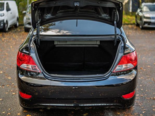 Hyundai Solaris I с пробегом 2013 года, цена 635 000 рублей, 192599 км, седан, Автокод Объявления