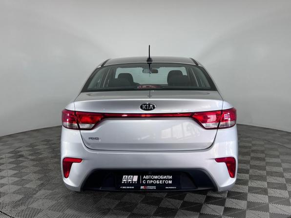 Kia Rio IV с пробегом 2018 года, цена 1 499 000 рублей, 75561 км, седан, Автокод Объявления