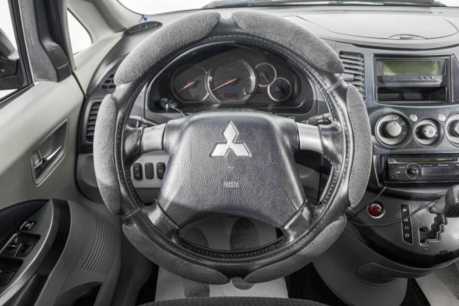 Mitsubishi Grandis I с пробегом 2006 года, цена 679 000 рублей, 393400 км, минивэн, Автокод Объявления
