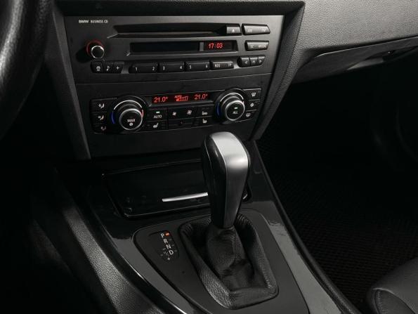 BMW 3 серии V (E90/E91/E92/E93) Рестайлинг с пробегом 2010 года, цена 943 100 рублей, 328970 км, седан, Автокод Объявления