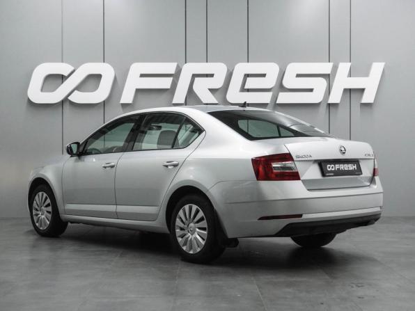 Skoda Octavia III (A7) Рестайлинг с пробегом 2019 года, цена 1 574 000 рублей, 179590 км, лифтбек, Автокод Объявления