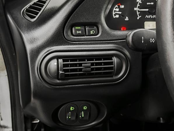 Chevrolet Niva I Рестайлинг с пробегом 2018 года, цена 709 000 рублей, 102233 км, внедорожник, Автокод Объявления