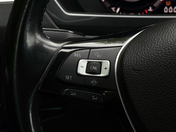 Volkswagen Tiguan II с пробегом 2018 года, цена 2 649 000 рублей, 168973 км, внедорожник, Автокод Объявления