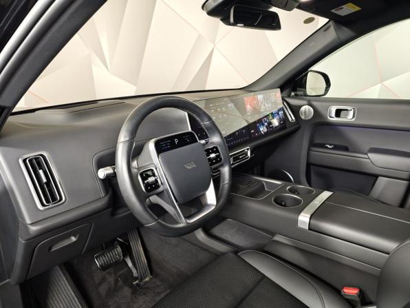 Li Auto (Lixiang) L7 I Рестайлинг с пробегом 2024 года, цена 7 100 000 рублей, 28628 км, внедорожник, Автокод Объявления