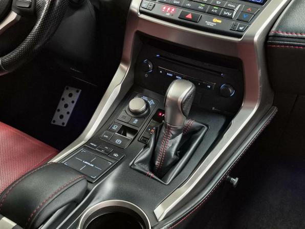 Lexus NX I с пробегом 2017 года, цена 2 649 000 рублей, 195741 км, внедорожник, Автокод Объявления