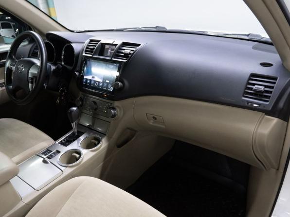 Toyota Highlander II (XU40) Рестайлинг с пробегом 2011 года, цена 2 299 000 рублей, 154649 км, внедорожник, Автокод Объявления