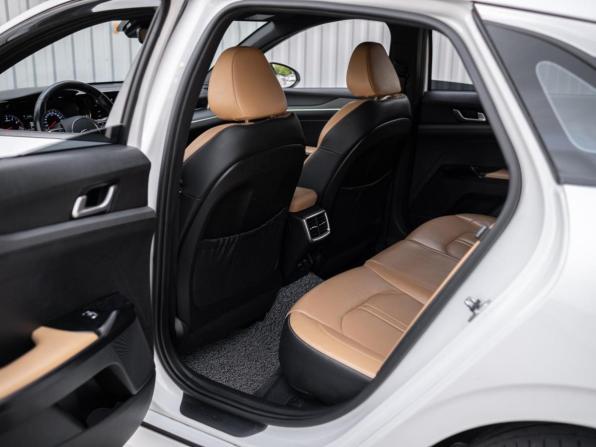 Kia K5 III с пробегом 2020 года, цена 2 499 000 рублей, 84739 км, седан, Автокод Объявления