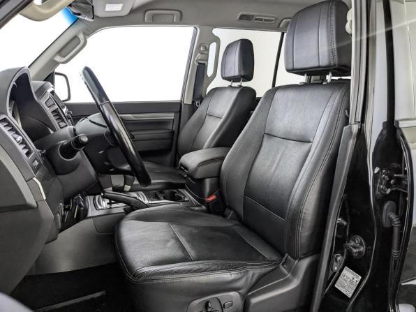 Mitsubishi Pajero IV Рестайлинг 2 с пробегом 2015 года, цена 2 585 000 рублей, 114877 км, внедорожник, Автокод Объявления