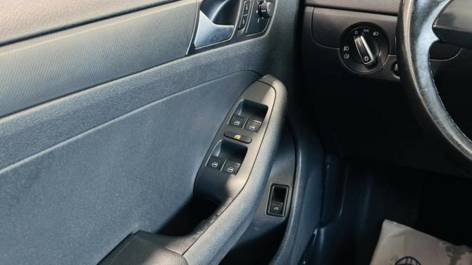 Volkswagen Jetta VI с пробегом 2014 года, цена 1 098 000 рублей, 113000 км, седан, Автокод Объявления