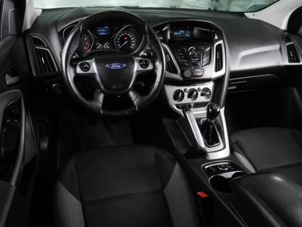 Ford Focus III с пробегом 2013 года, цена 697 000 рублей, 266879 км, универсал, Автокод Объявления