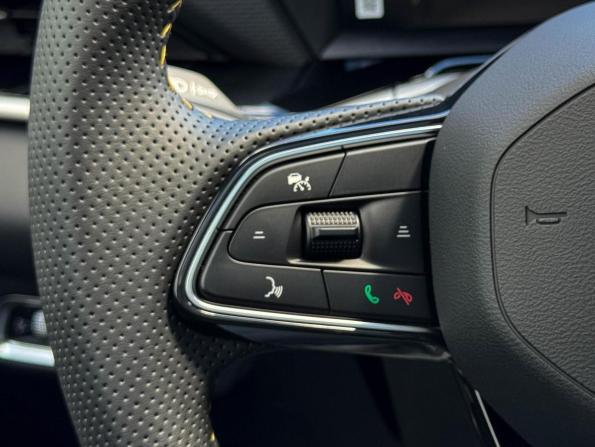 Geely Coolray I Рестайлинг с пробегом 2026 года, цена 2 793 000 рублей, 19 км, внедорожник, Автокод Объявления