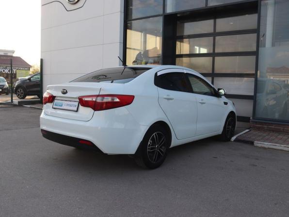 Kia Rio III с пробегом 2013 года, цена 650 000 рублей, 232000 км, седан, Автокод Объявления
