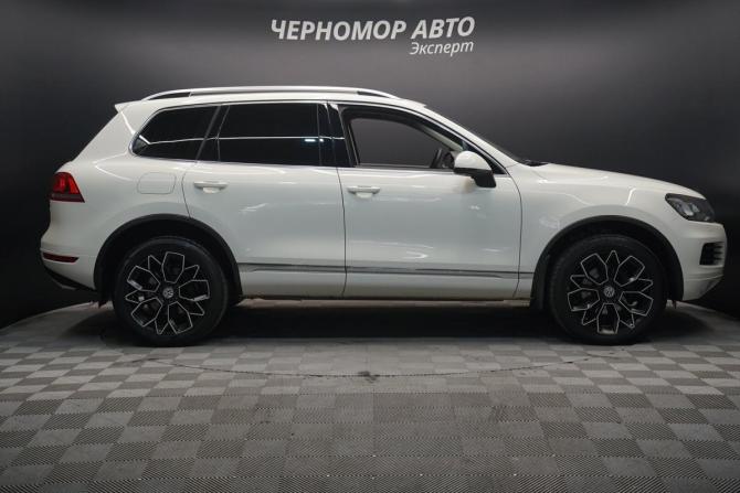 Volkswagen Touareg II с пробегом 2011 года, цена 2 199 000 рублей, 219984 км, внедорожник, Автокод Объявления