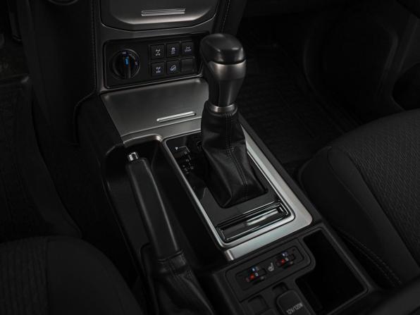 Toyota Land Cruiser Prado 150 Series Рестайлинг 2 с пробегом 2019 года, цена 6 869 000 рублей, 46561 км, внедорожник, Автокод Объявления