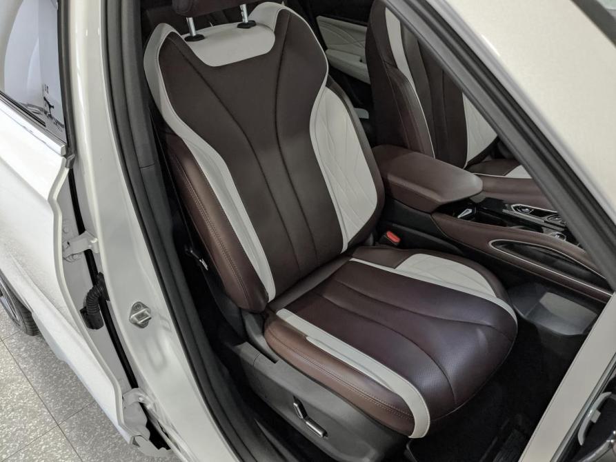 Geely Monjaro I Москва  - изображение 23