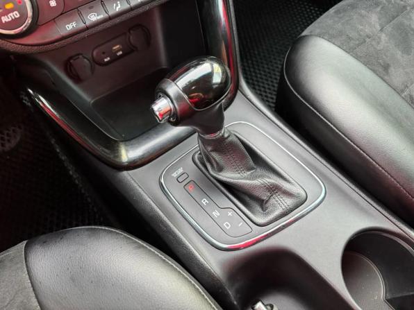 Kia Ceed II с пробегом 2015 года, цена 1 200 557 рублей, 186386 км, хэтчбек, Автокод Объявления