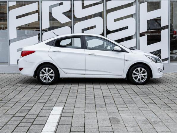 Hyundai Solaris I Рестайлинг с пробегом 2015 года, цена 790 000 рублей, 158551 км, седан, Автокод Объявления