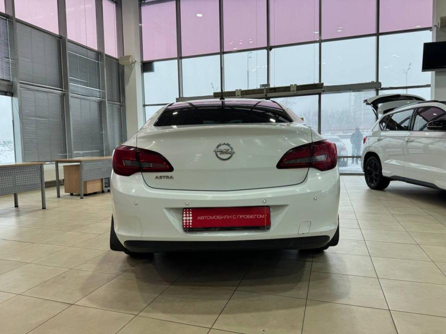 Opel Astra J Рестайлинг Москва  - изображение 4