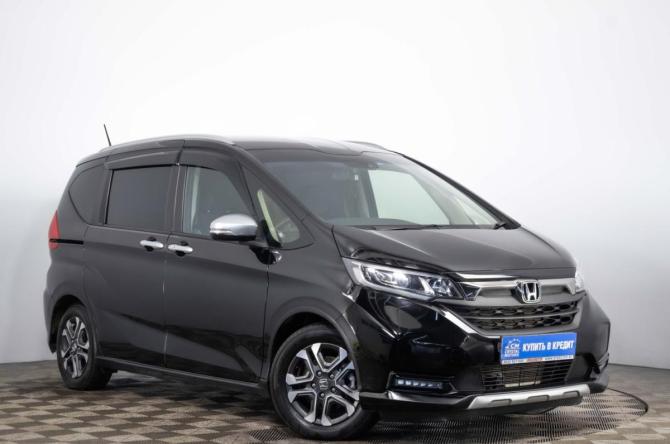 Honda Freed II Рестайлинг с пробегом 2022 года, цена 2 449 000 рублей, 42563 км, компактвэн, Автокод Объявления